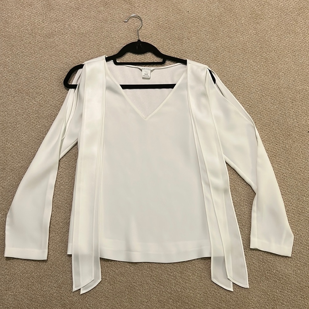 Club Monaco open sleeve blouse with bow detail
